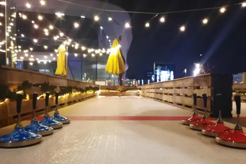 Eisstockschie&szlig;en Westfield Hamburg-&Uuml;berseequartier